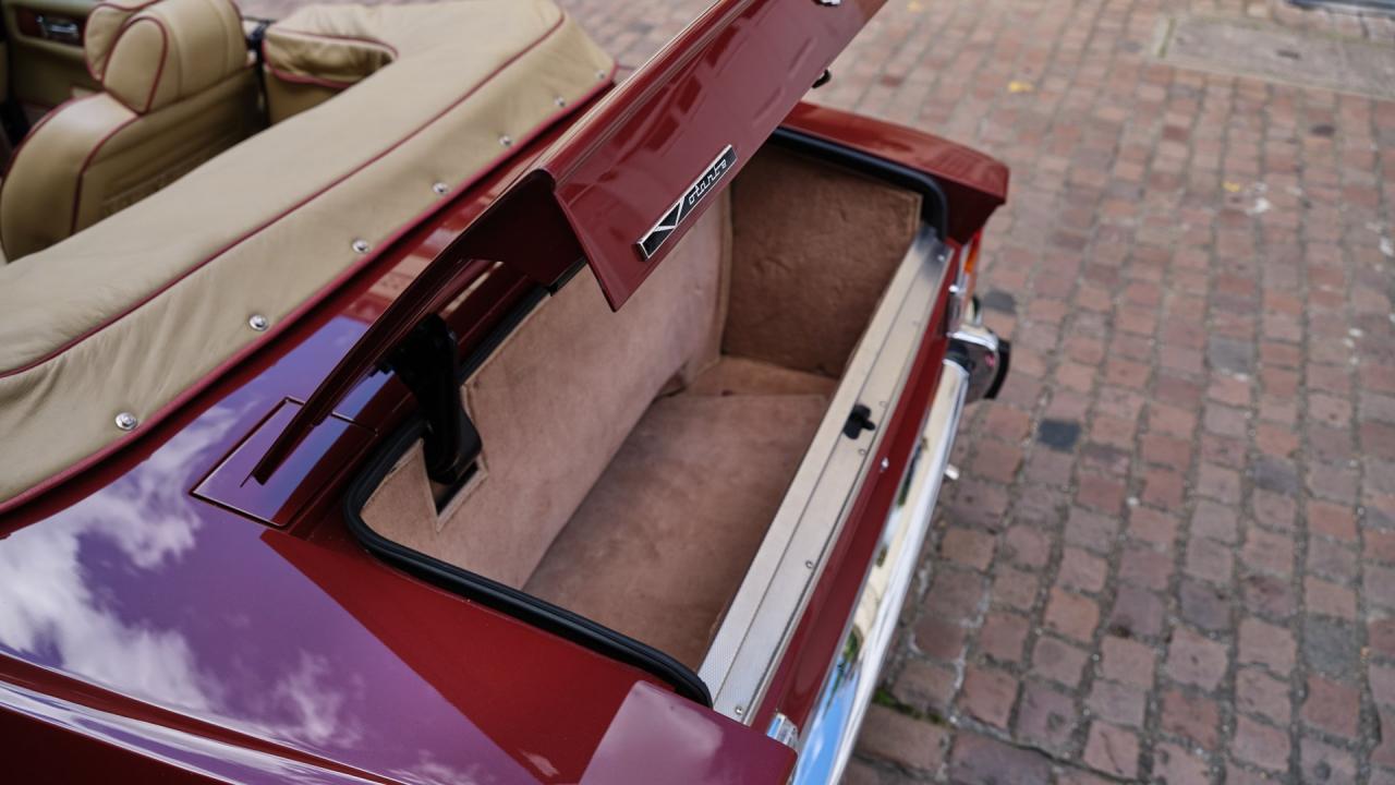 1987 Aston Martin V8 Volante