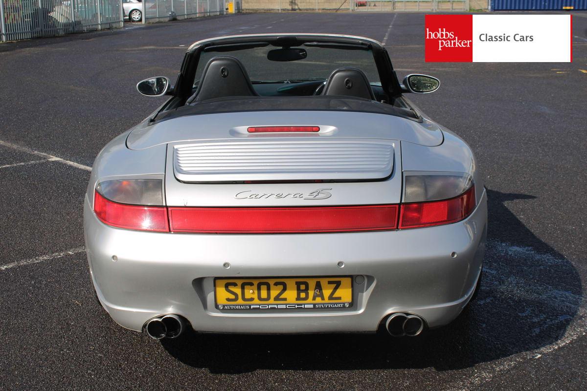 2004 Porsche 911 CARRERA 4S