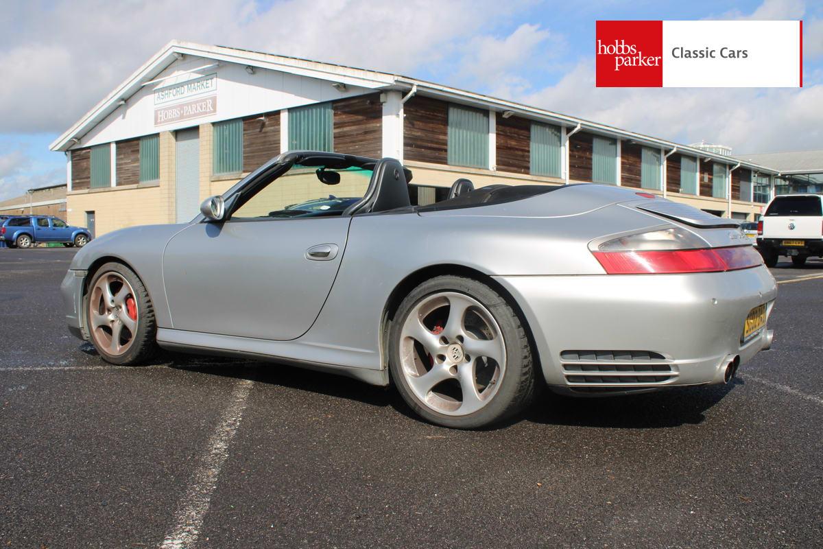 2004 Porsche 911 CARRERA 4S