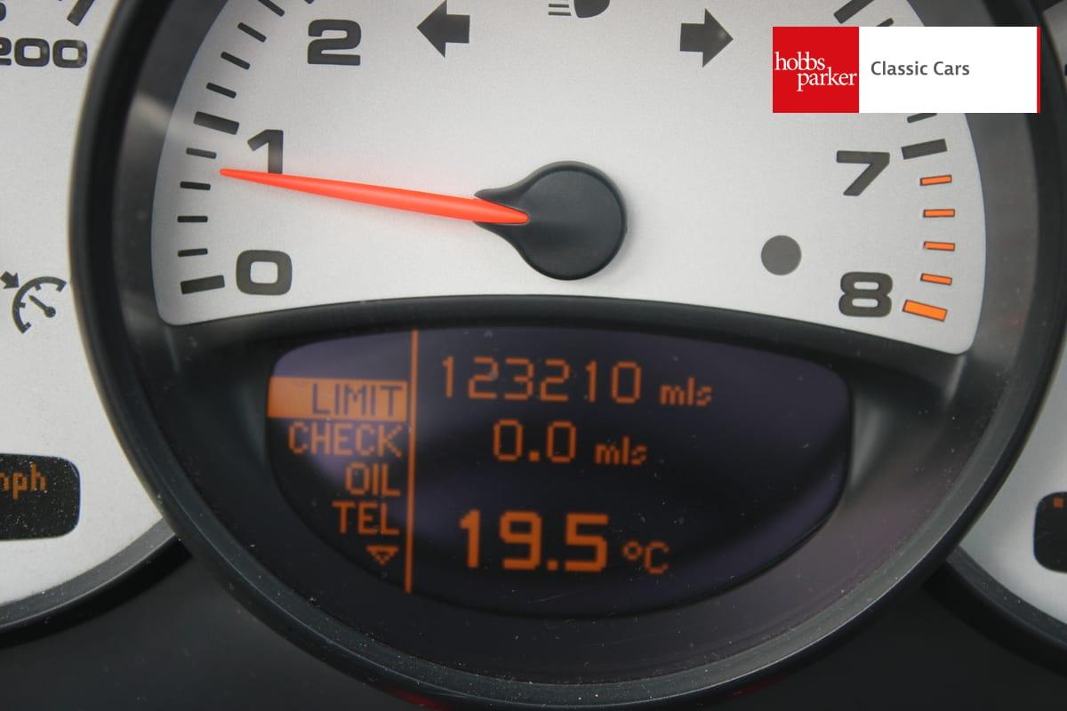 2004 Porsche 911 CARRERA 4S