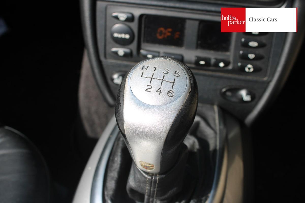 2004 Porsche 911 CARRERA 4S