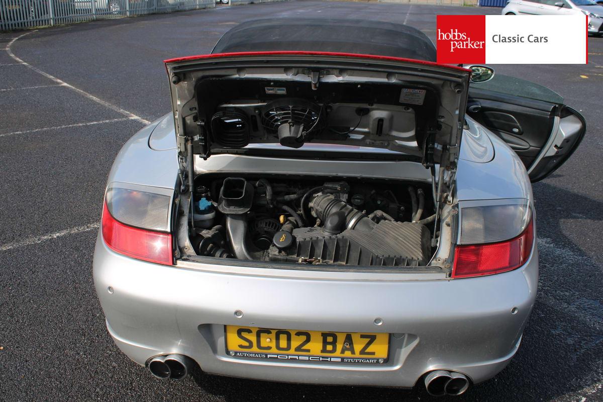 2004 Porsche 911 CARRERA 4S