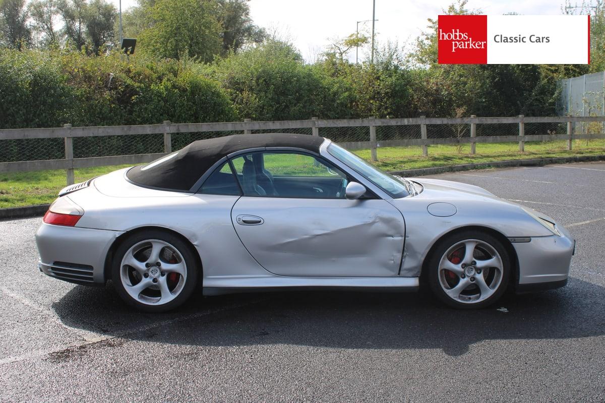 2004 Porsche 911 CARRERA 4S