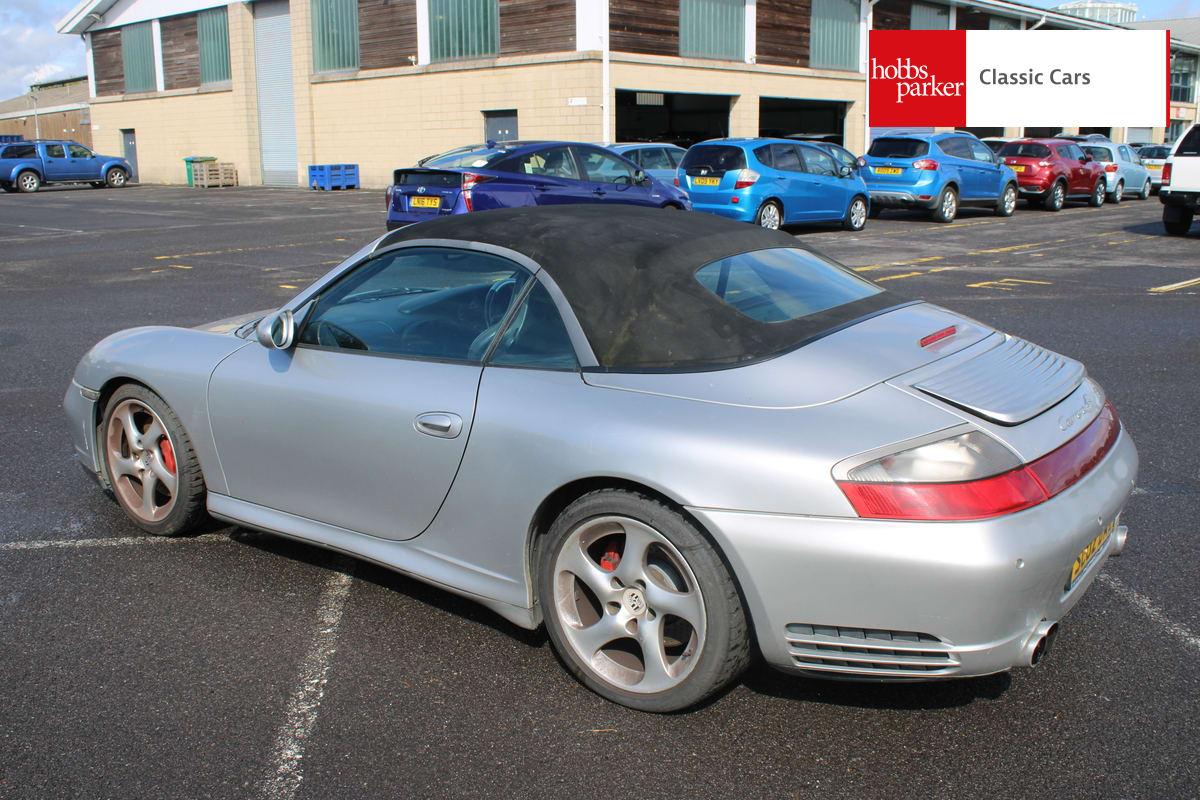 2004 Porsche 911 CARRERA 4S