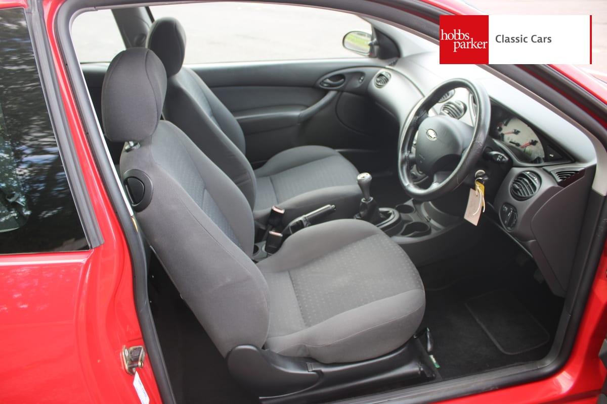 2005 Ford FOCUS EDGE