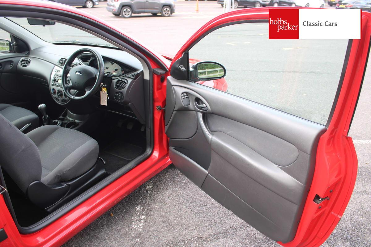 2005 Ford FOCUS EDGE