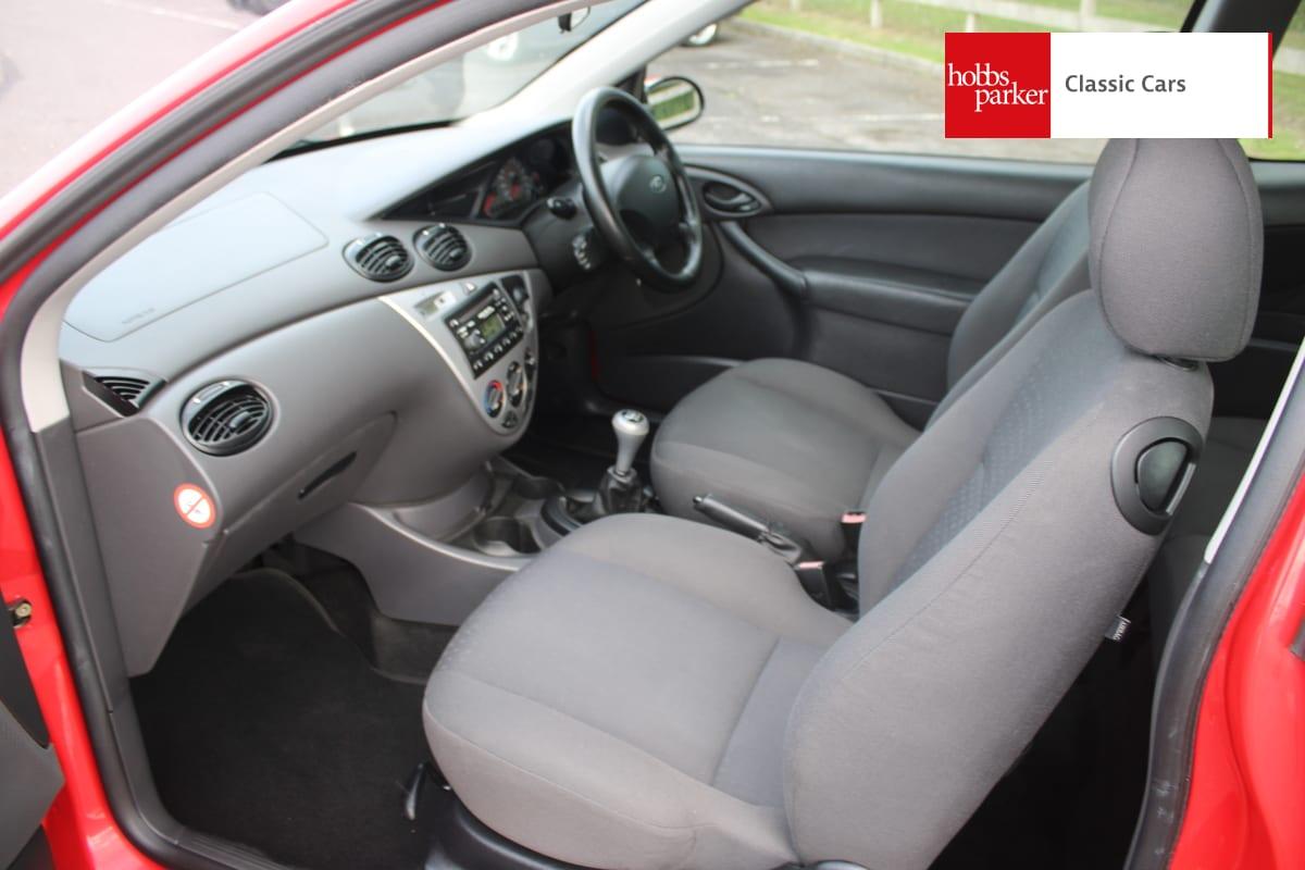 2005 Ford FOCUS EDGE