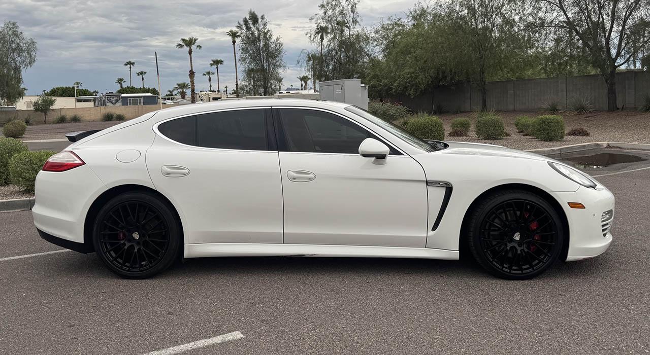 2010 Porsche PANAMERA 4S