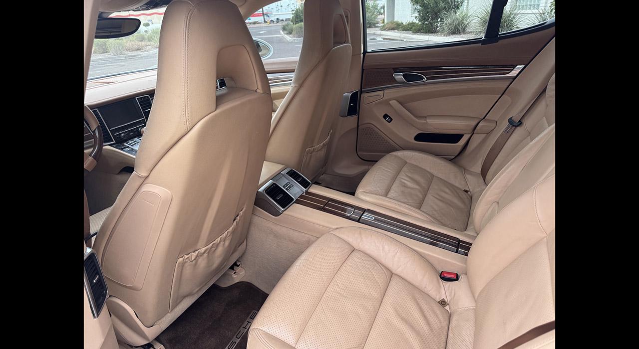 2010 Porsche PANAMERA 4S