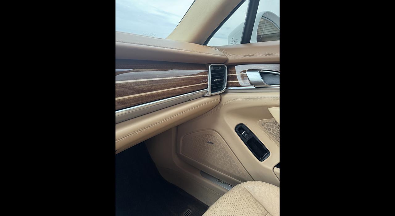 2010 Porsche PANAMERA 4S