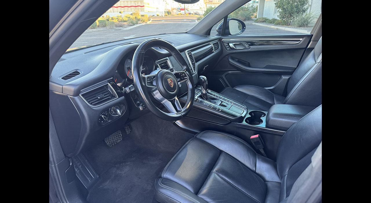 2017 Porsche MACAN S