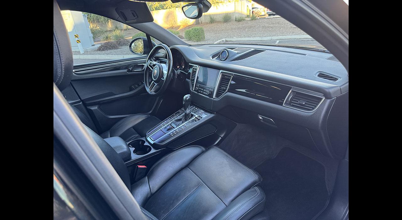 2017 Porsche MACAN S