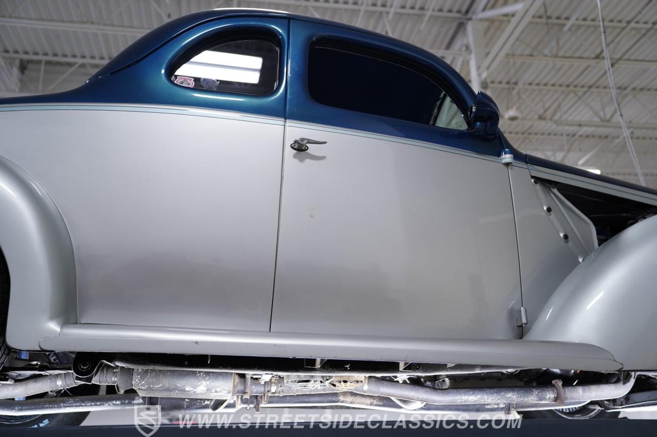 1937 Ford 5-Window Steel Streetrod