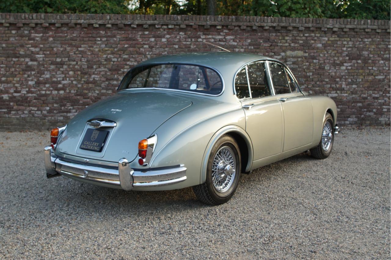 1964 Jaguar Mark 2 3.4 Litre &ldquo;Seafrost Metallic over Navy Blue leather&rdquo;