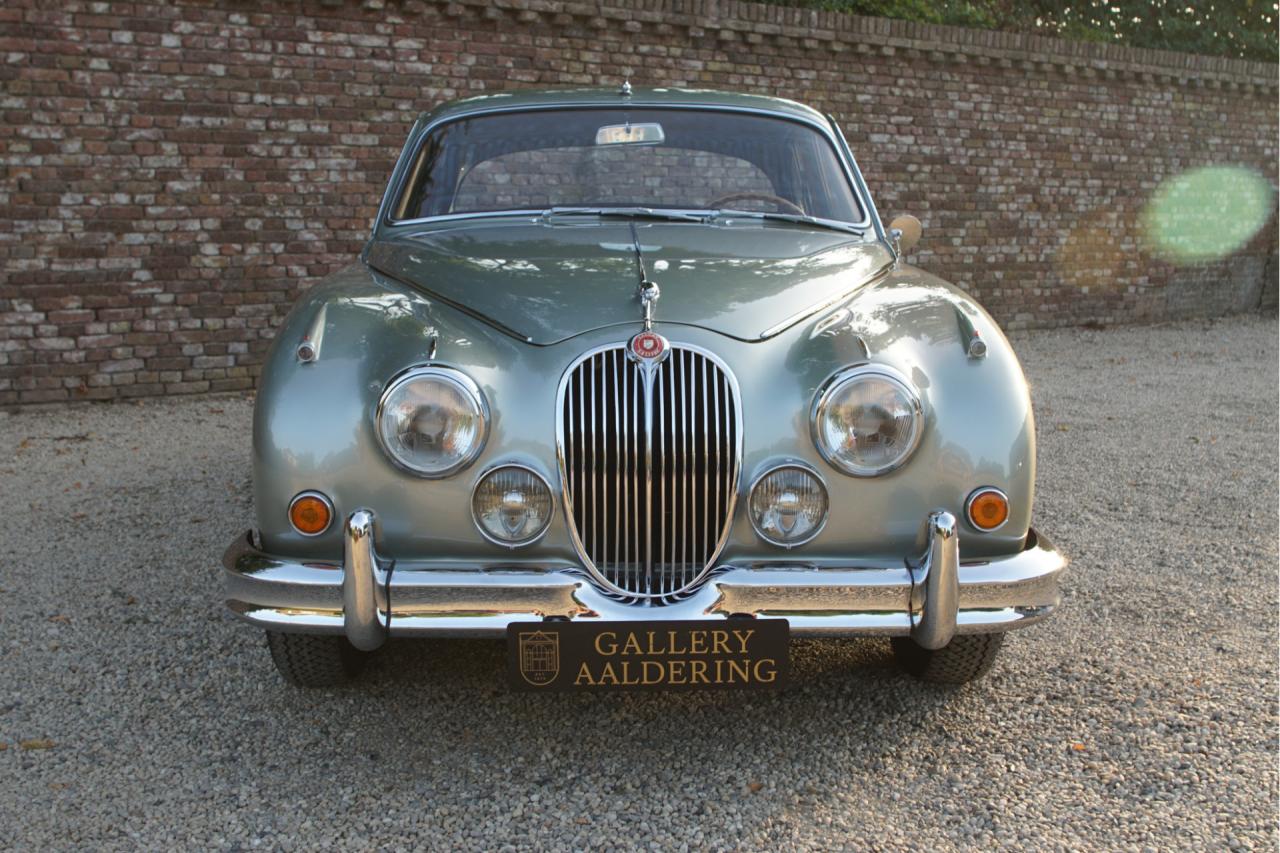 1964 Jaguar Mark 2 3.4 Litre &ldquo;Seafrost Metallic over Navy Blue leather&rdquo;