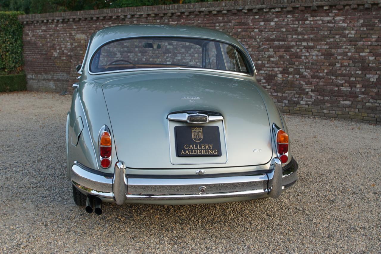 1964 Jaguar Mark 2 3.4 Litre &ldquo;Seafrost Metallic over Navy Blue leather&rdquo;