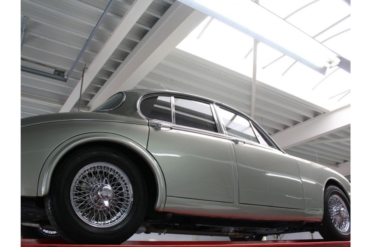 1964 Jaguar Mark 2 3.4 Litre &ldquo;Seafrost Metallic over Navy Blue leather&rdquo;