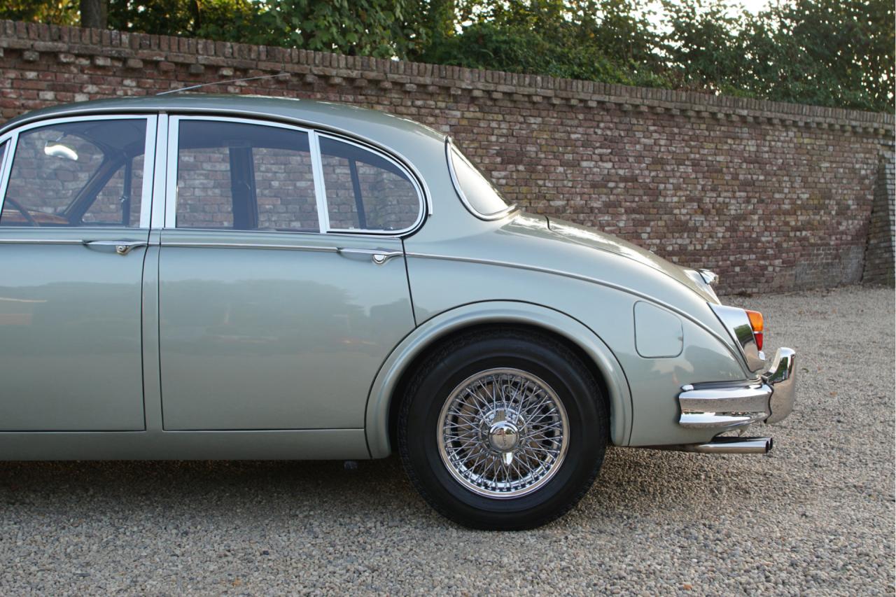 1964 Jaguar Mark 2 3.4 Litre &ldquo;Seafrost Metallic over Navy Blue leather&rdquo;