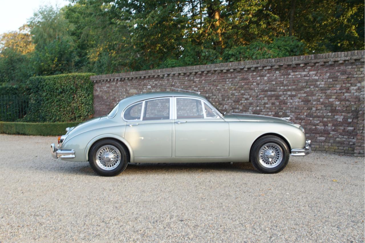 1964 Jaguar Mark 2 3.4 Litre &ldquo;Seafrost Metallic over Navy Blue leather&rdquo;