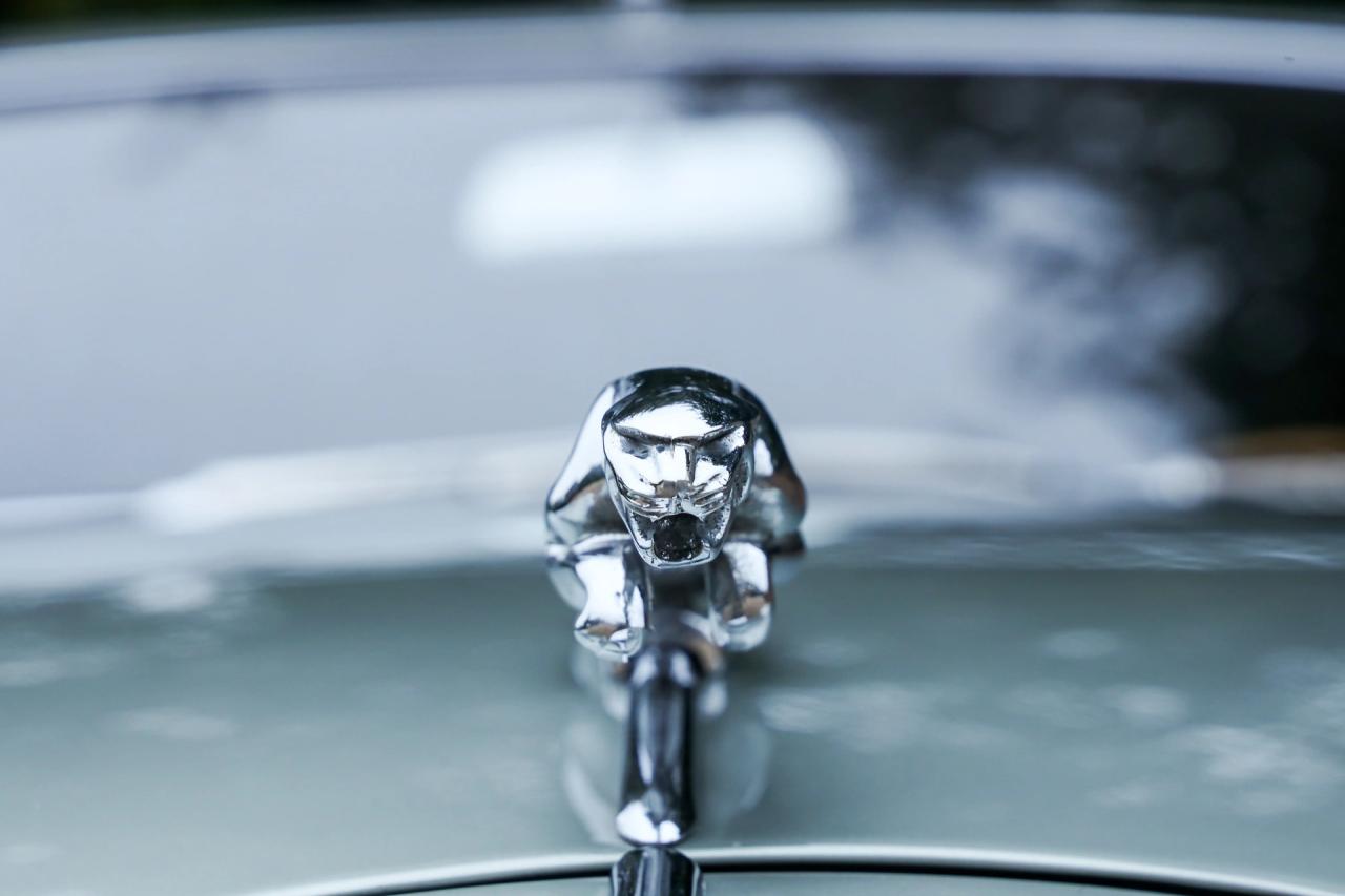 1964 Jaguar Mark 2 3.4 Litre &ldquo;Seafrost Metallic over Navy Blue leather&rdquo;