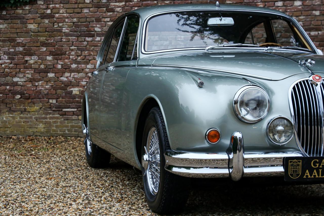 1964 Jaguar Mark 2 3.4 Litre &ldquo;Seafrost Metallic over Navy Blue leather&rdquo;