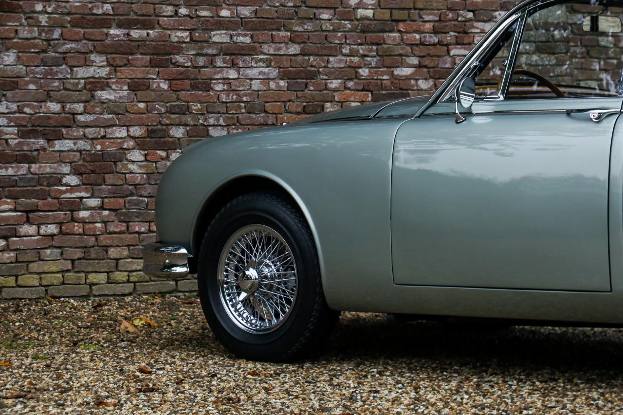 1964 Jaguar Mark 2 3.4 Litre &ldquo;Seafrost Metallic over Navy Blue leather&rdquo;
