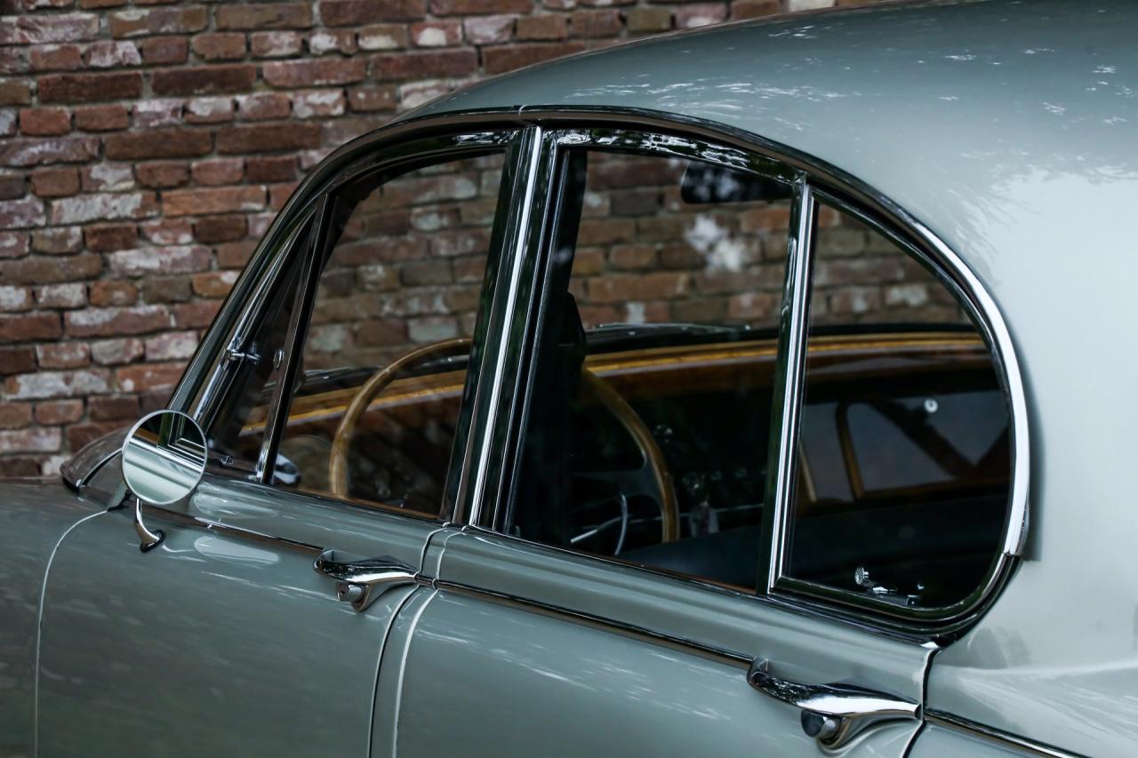 1964 Jaguar Mark 2 3.4 Litre &ldquo;Seafrost Metallic over Navy Blue leather&rdquo;