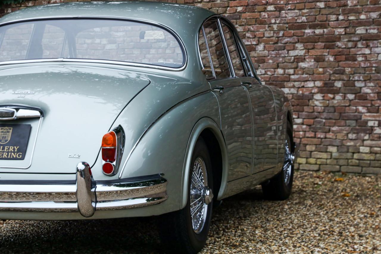 1964 Jaguar Mark 2 3.4 Litre &ldquo;Seafrost Metallic over Navy Blue leather&rdquo;