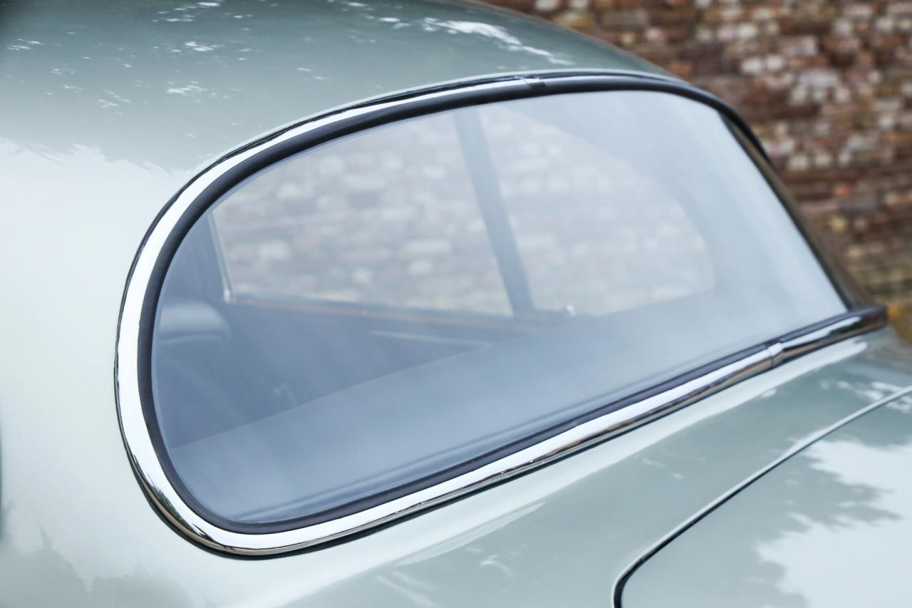 1964 Jaguar Mark 2 3.4 Litre &ldquo;Seafrost Metallic over Navy Blue leather&rdquo;