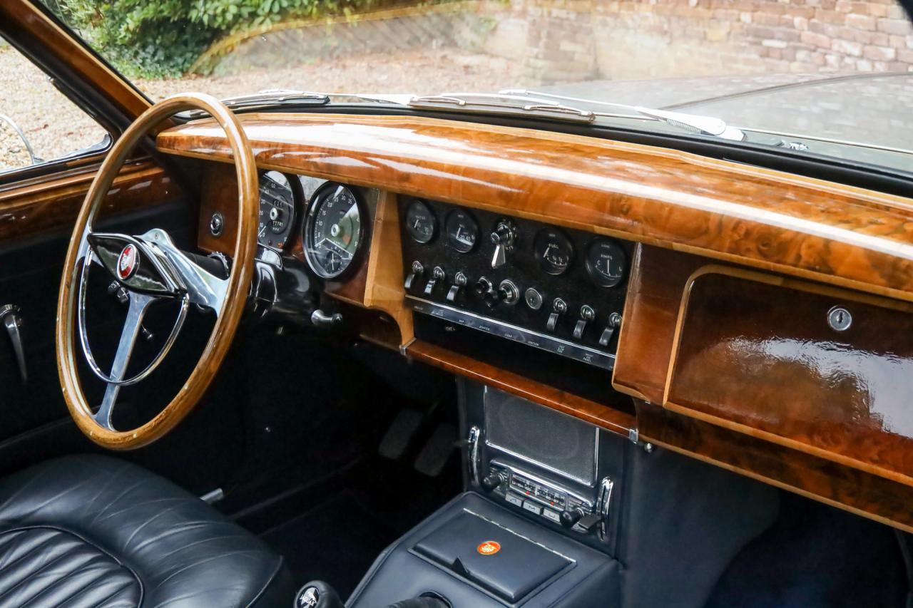 1964 Jaguar Mark 2 3.4 Litre &ldquo;Seafrost Metallic over Navy Blue leather&rdquo;