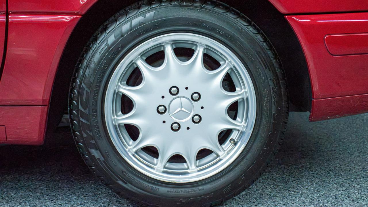 1997 Mercedes - Benz SL 320