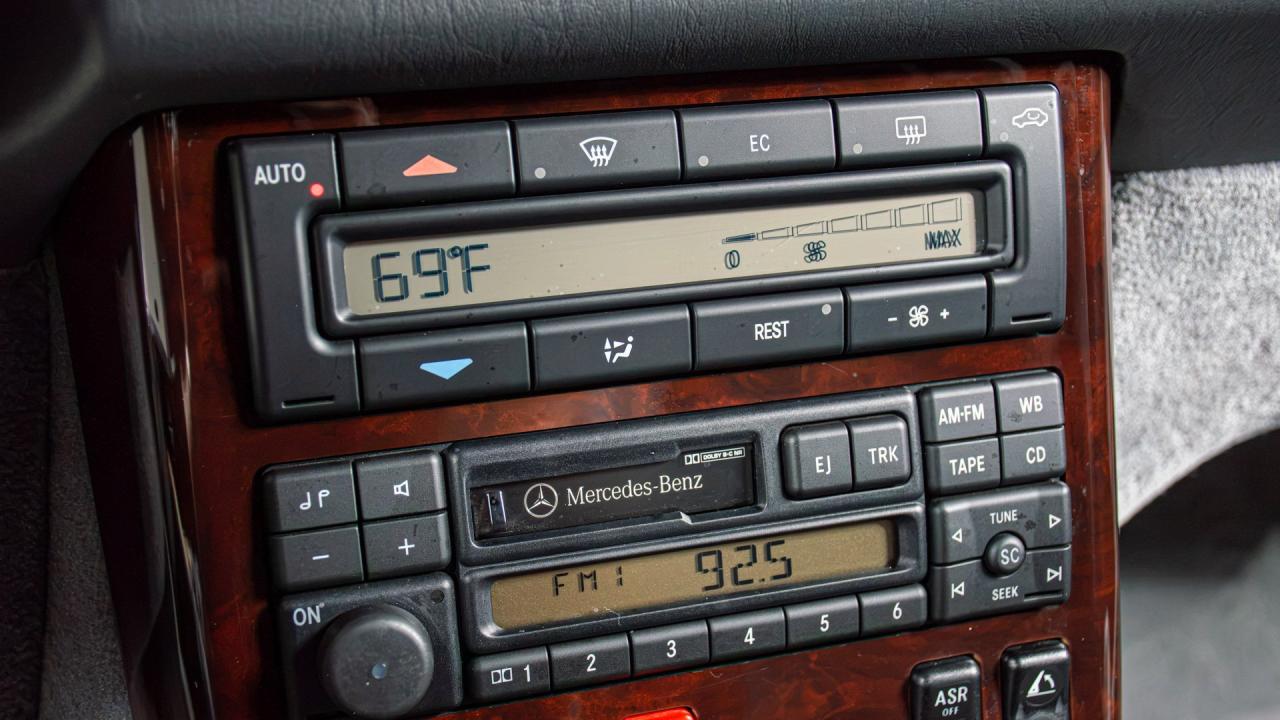 1997 Mercedes - Benz SL 320
