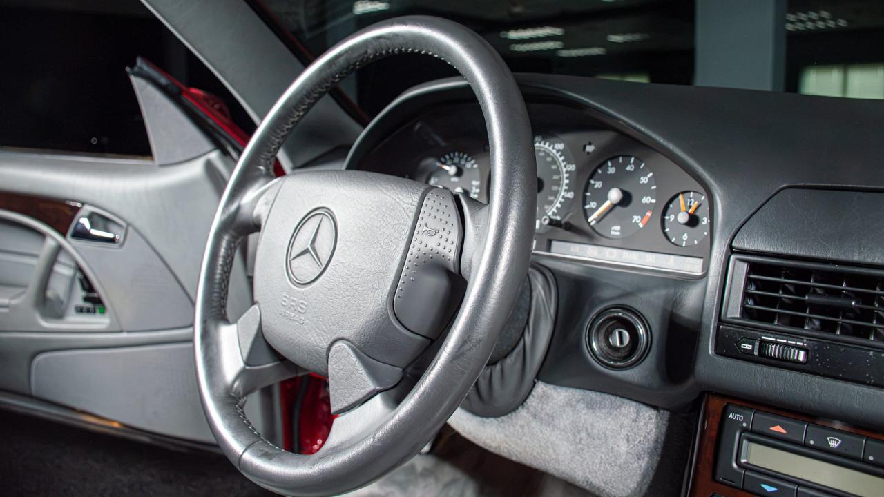 1997 Mercedes - Benz SL 320