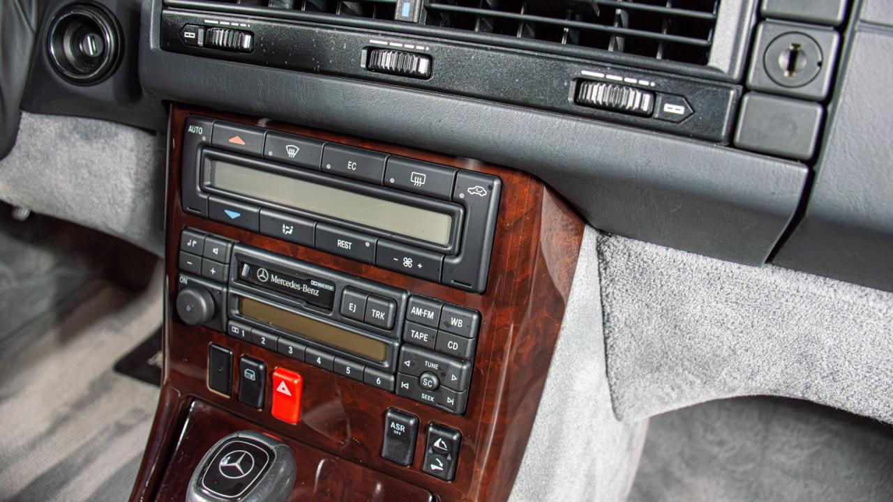 1997 Mercedes - Benz SL 320