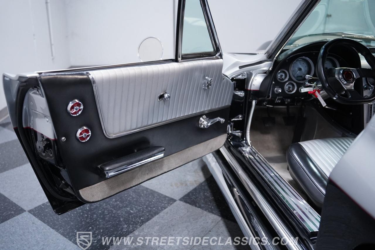 1963 Chevrolet Corvette Convertible