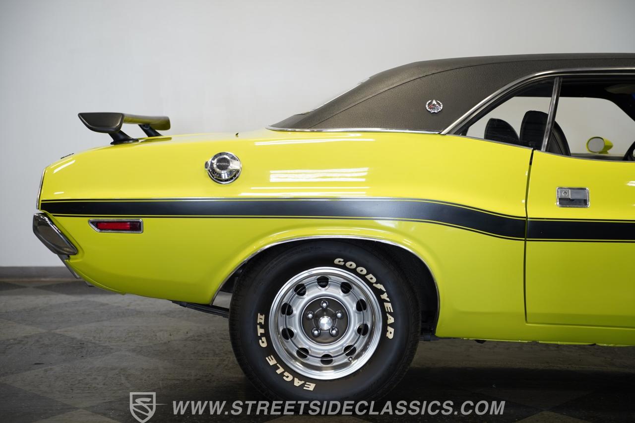 1970 Dodge Challenger RT/SE 440 SIX PACK