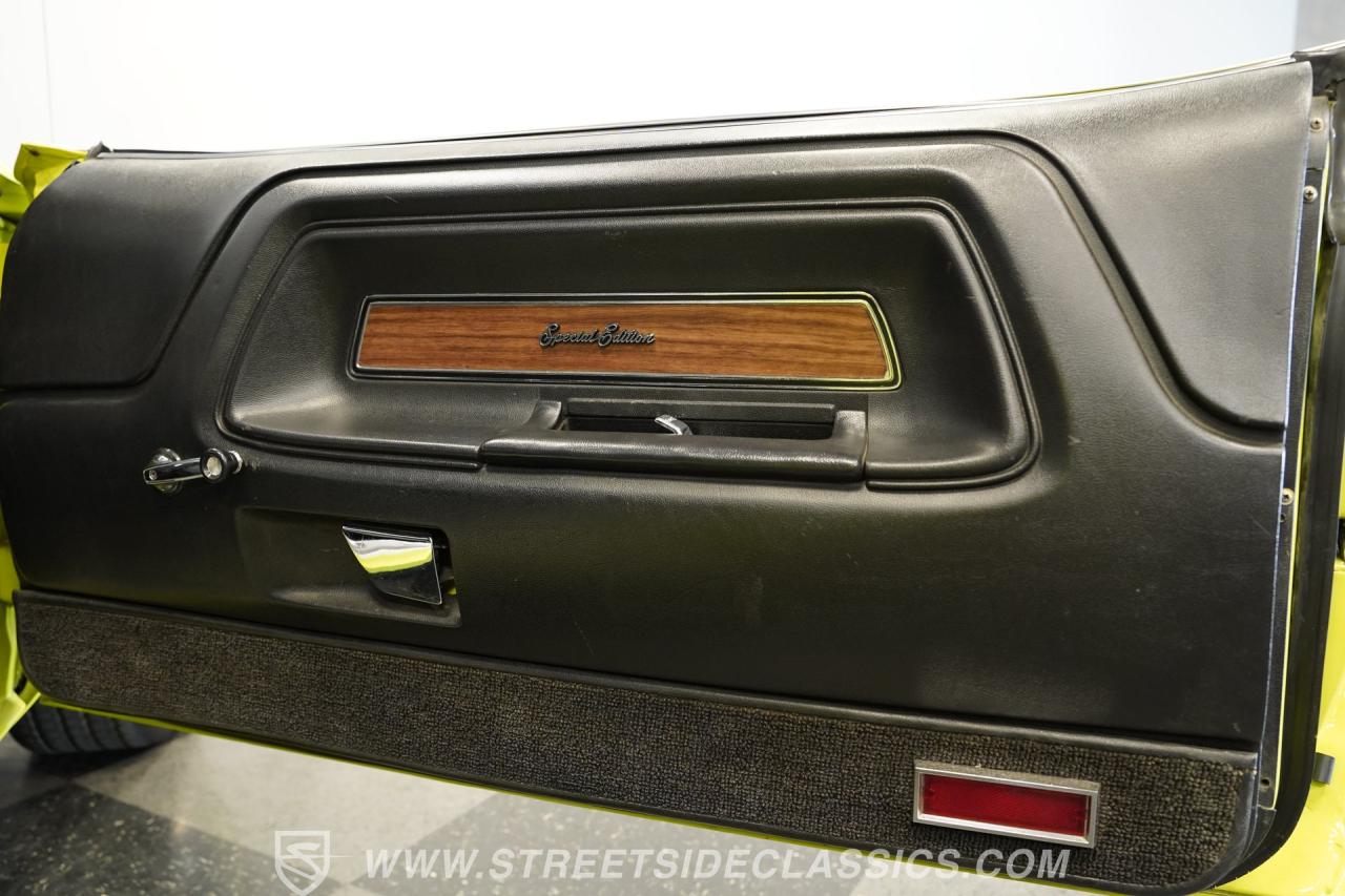 1970 Dodge Challenger RT/SE 440 SIX PACK