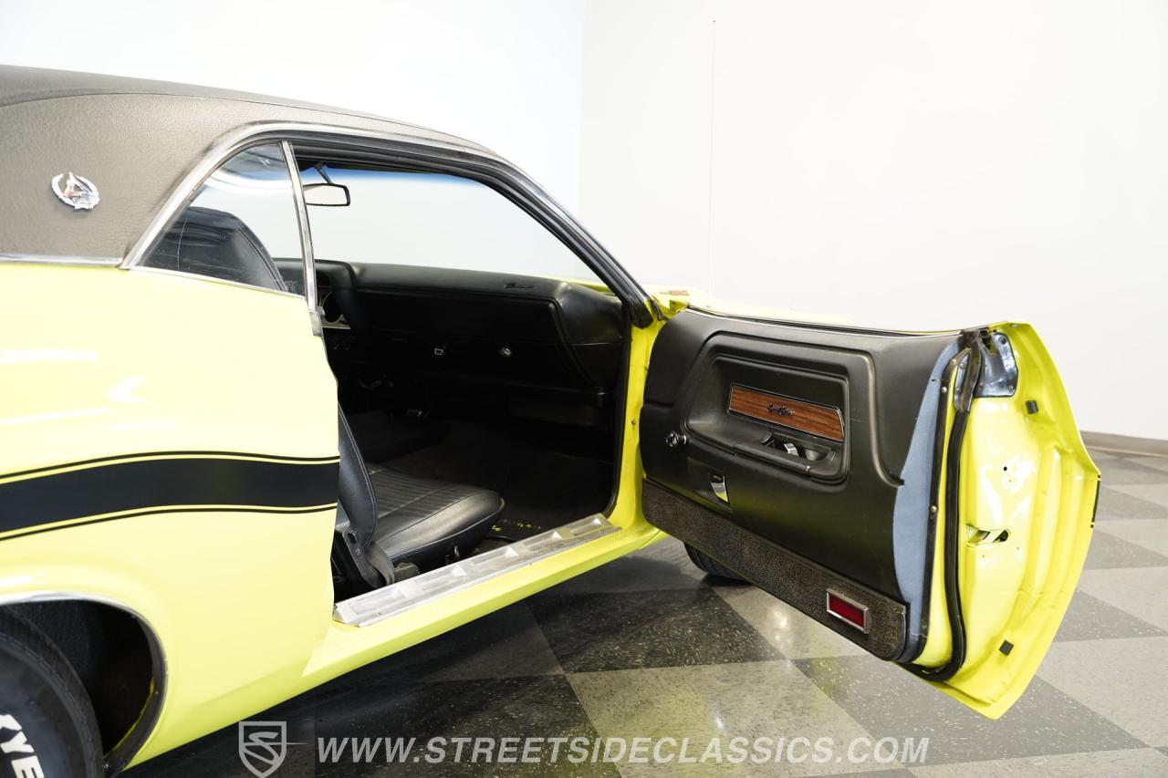 1970 Dodge Challenger RT/SE 440 SIX PACK