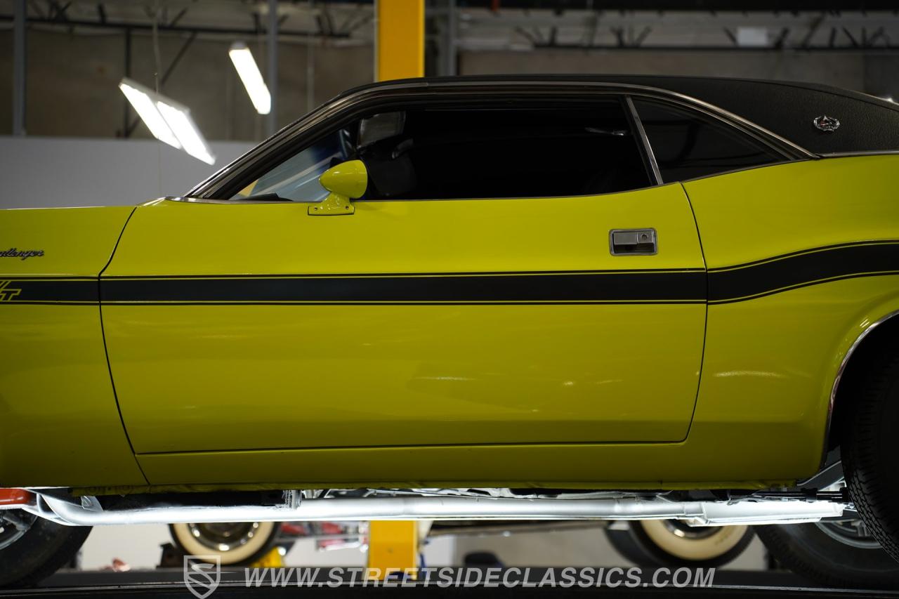 1970 Dodge Challenger RT/SE 440 SIX PACK