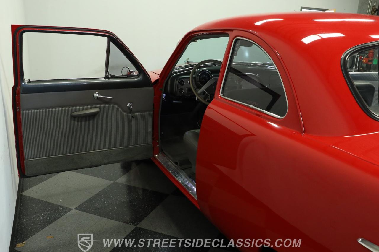1951 Ford Deluxe Coupe
