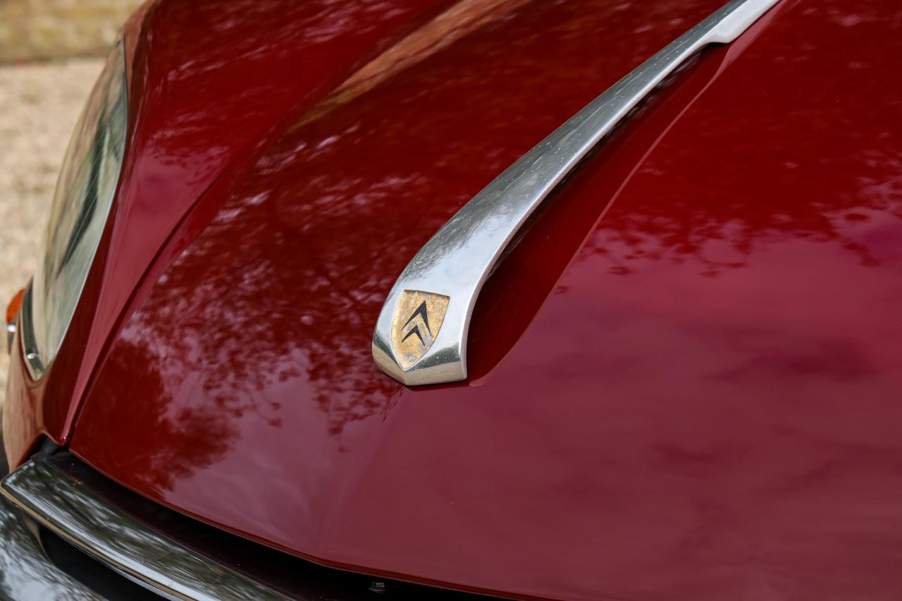 1971 Citro&euml;n Citro&euml;n DS21 Berline Automatique &ldquo;Rouge Cornaline&rdquo;