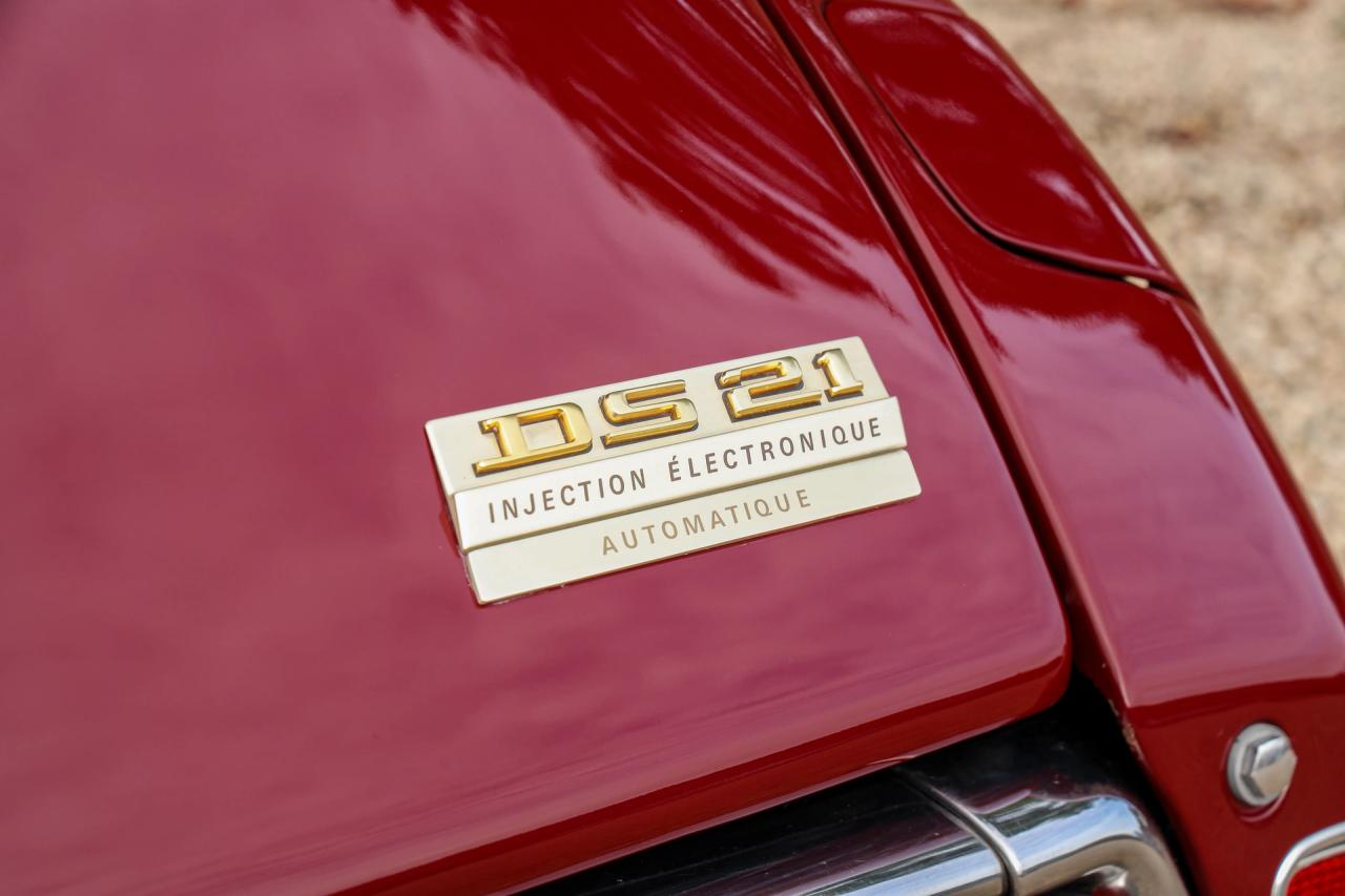 1971 Citro&euml;n Citro&euml;n DS21 Berline Automatique &ldquo;Rouge Cornaline&rdquo;