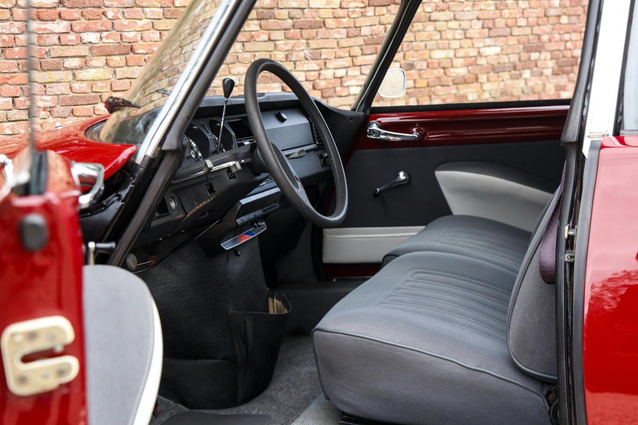 1971 Citro&euml;n Citro&euml;n DS21 Berline Automatique &ldquo;Rouge Cornaline&rdquo;
