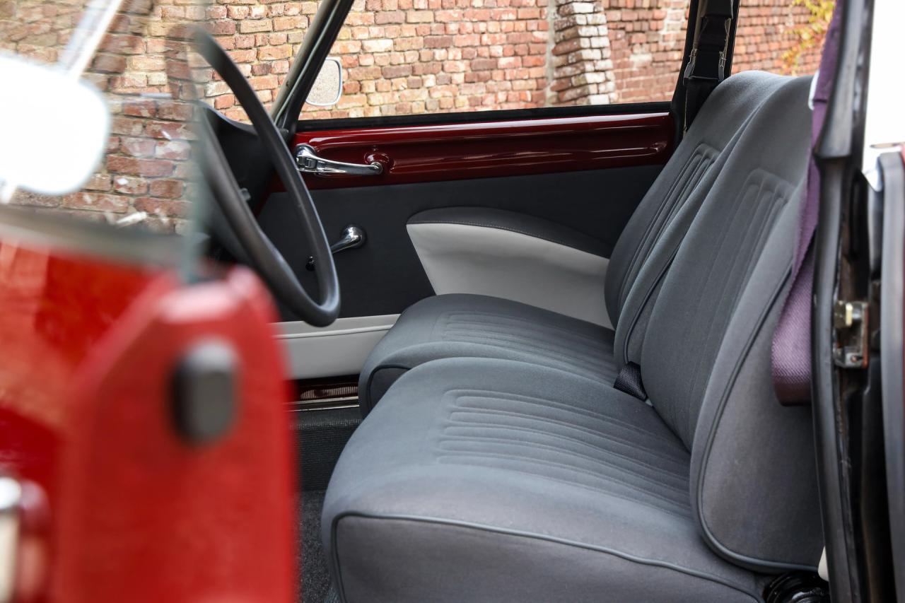 1971 Citro&euml;n Citro&euml;n DS21 Berline Automatique &ldquo;Rouge Cornaline&rdquo;