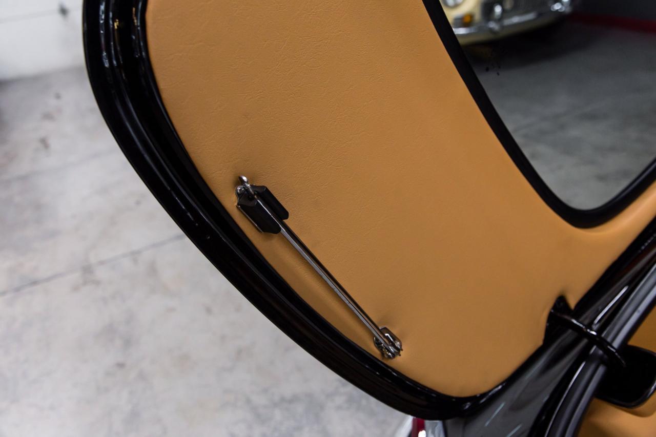 1964 Jaguar XKE COUPE