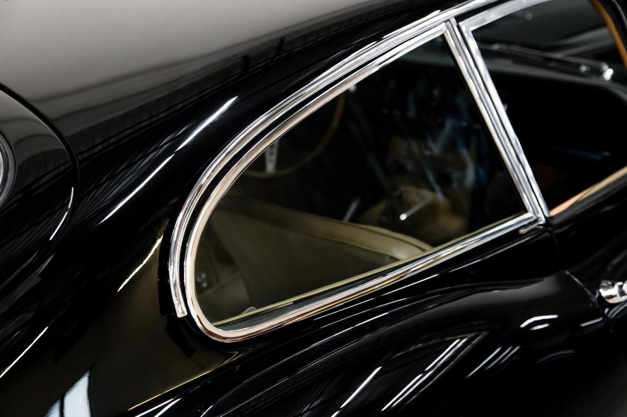 1964 Jaguar XKE COUPE