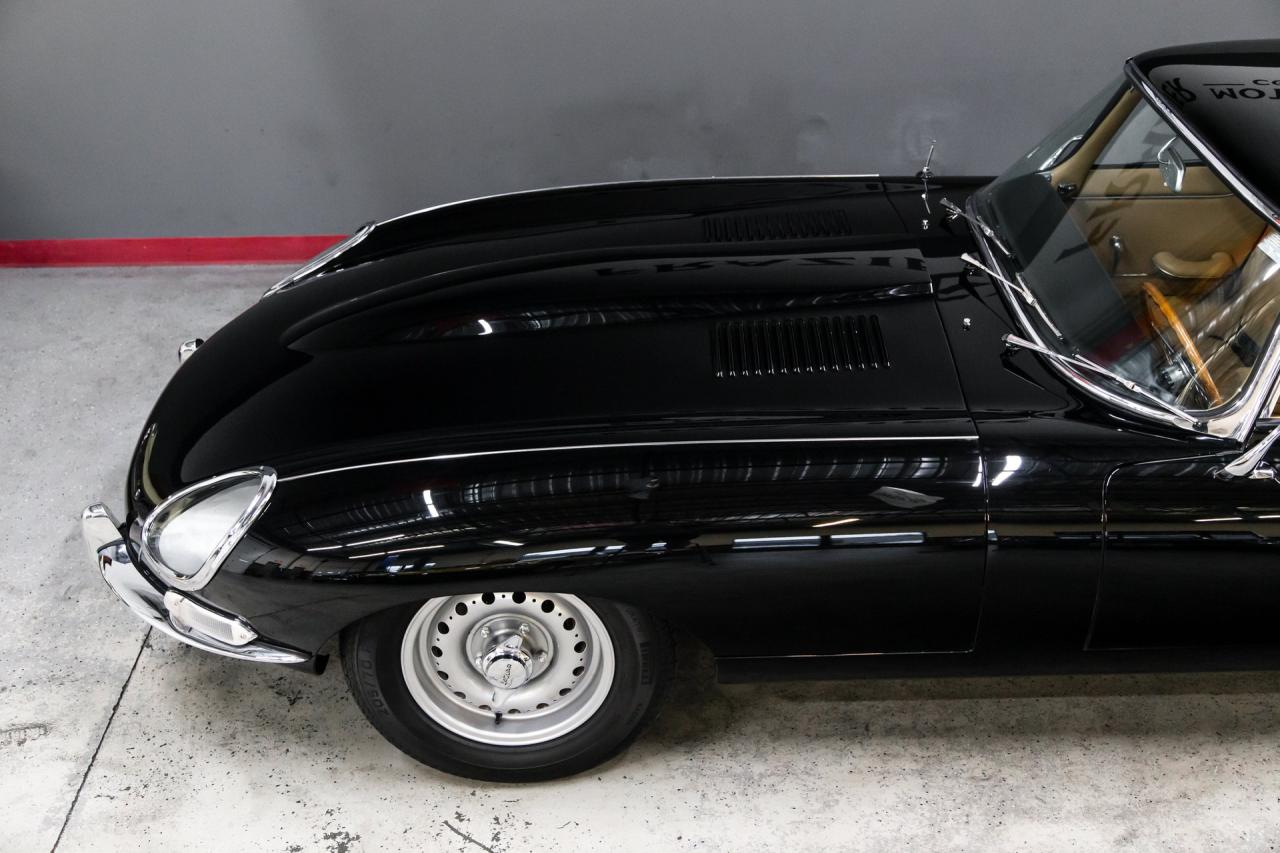 1964 Jaguar XKE COUPE