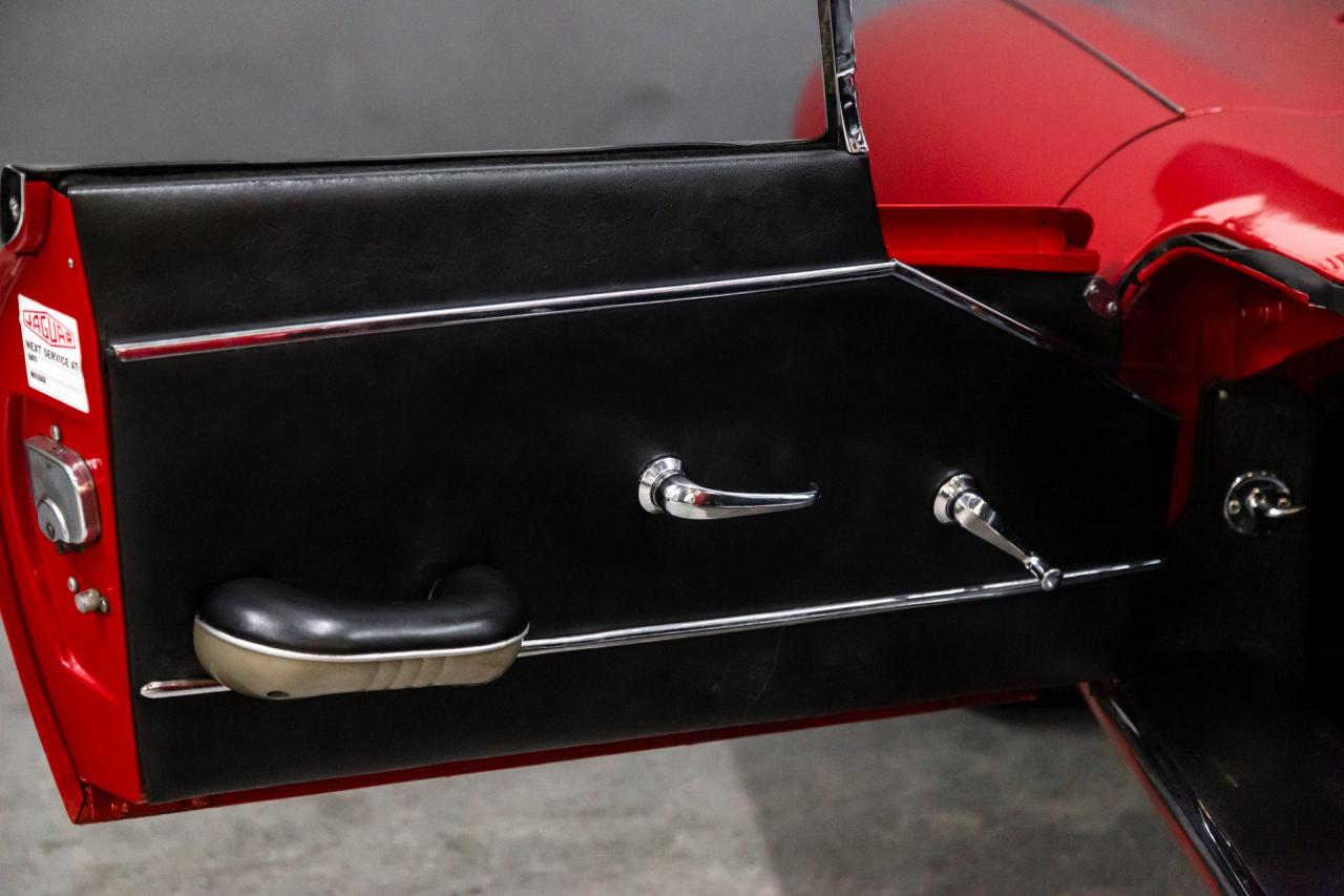 1965 Jaguar E TYPE ROADSTER