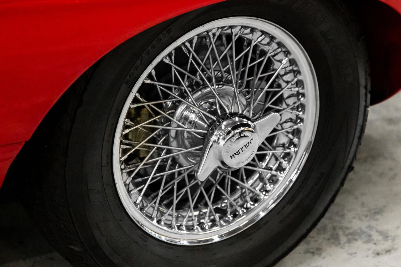 1965 Jaguar E TYPE ROADSTER
