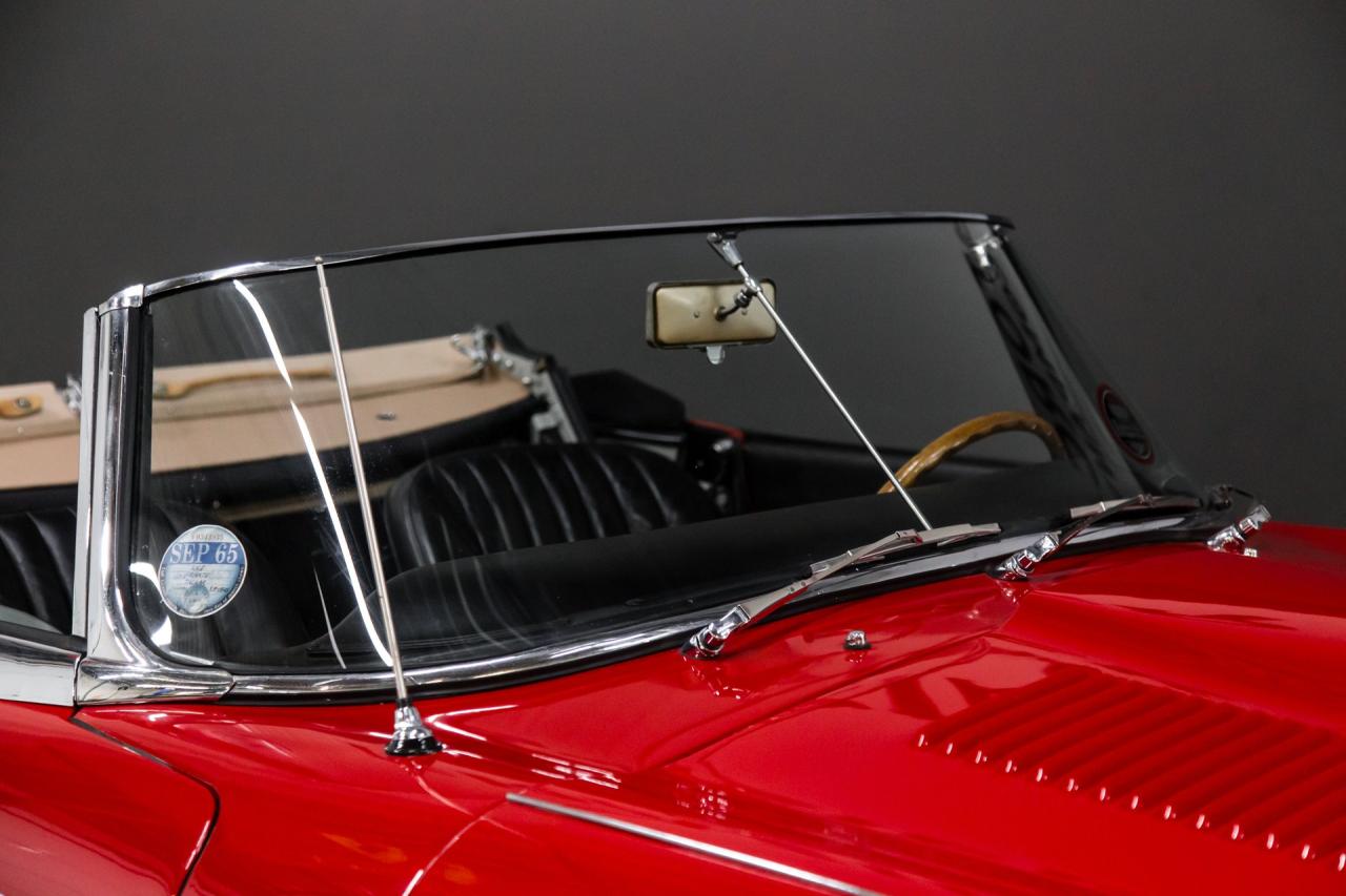 1965 Jaguar E TYPE ROADSTER